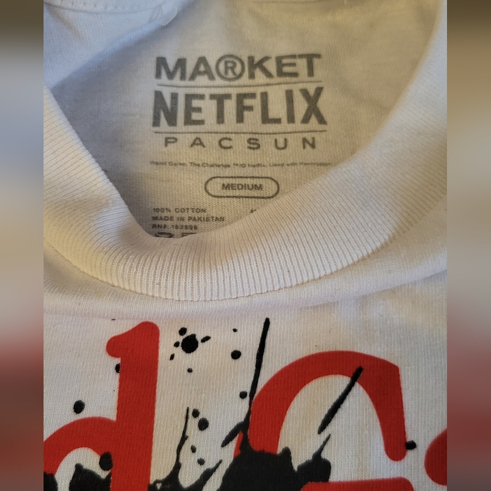Nwt- Market-Netflix-PACSUN- Squid Game- Medium TShirt